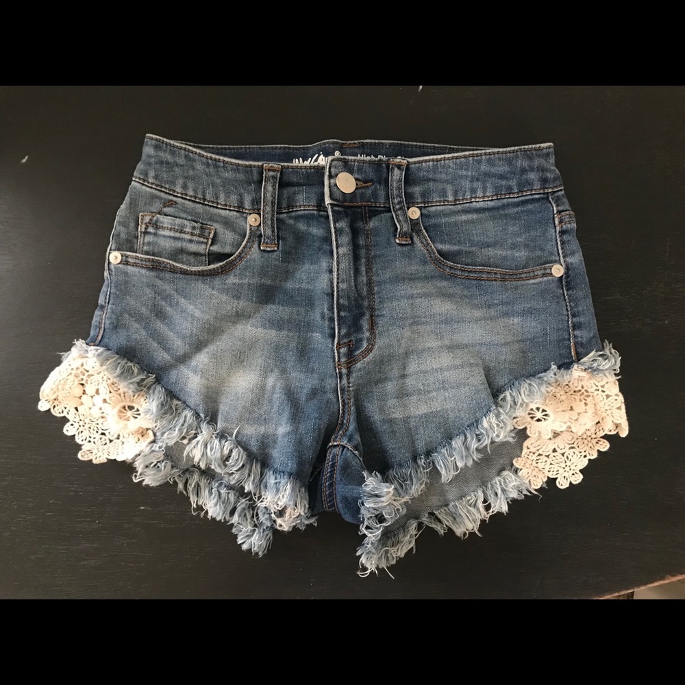 Blue jean frayed edge with white lace shorts